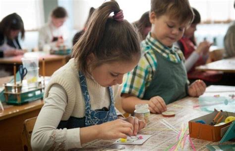 Список канцтоваров для 1 класса школы в России — что нужно купить для ...