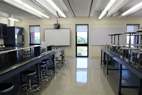 Laboratories Biological Sciences Department