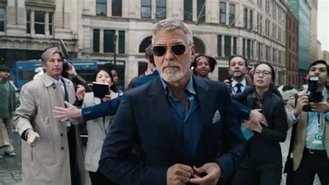 George Clooney Talks About That Flash Cameo - GameSpot