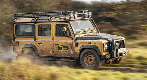 Land Rover Defender Off Road Wallpaper