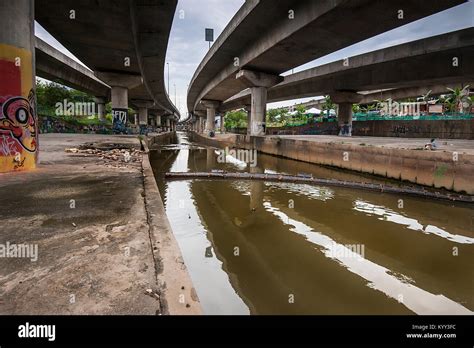 Klang river hi-res stock photography and images - Alamy