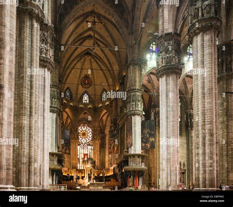 Interno Del Duomo Di Milano Immagini E Fotografie Stock Ad Alta