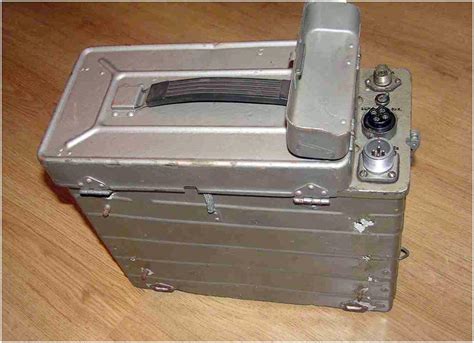 Радиостанция ''Р-809М''.