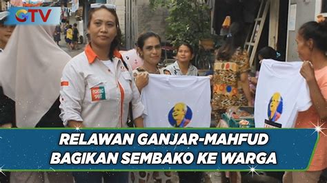 Blusukan Gang Sempit Relawan Ganjar Mahfud Bagikan Sembako Ke Warga