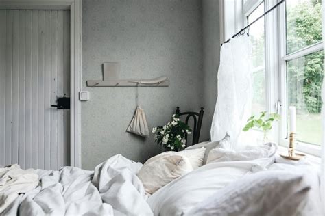 The Best Wallpaper For A Cozy Bedroom Thatscandinavianfeeling