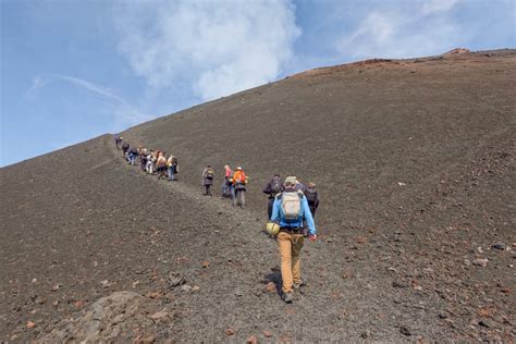 Mount Etna Hike: Mount Etna Tours vs Hiking Without a Guide