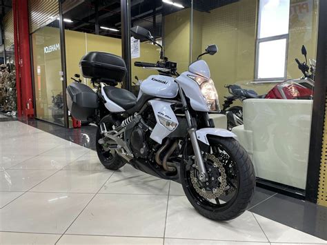 Купить б у Kawasaki ER 6N инжектор 6 передач в Балашихе белый naked bike 2009 года на Авто ру