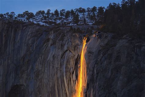 Witness the Bizarre Natural Beauty of the Yosemite Firefall - The Manual