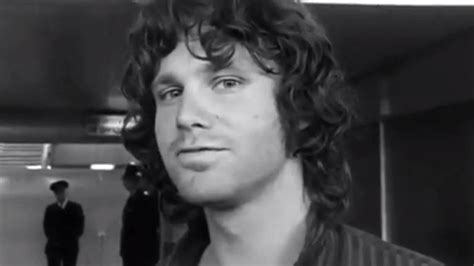 El Día Que Jim Morrison Visitó México Dio Concierto Para Jóvenes Ricos Y Fumó Marihuana Con El