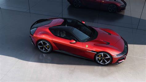 2025 Ferrari 12Cilindri - Stunning HD Photos, Videos, Specs, Features ...