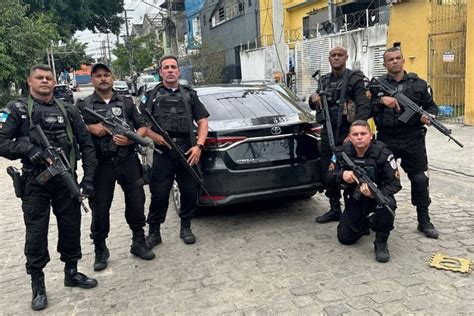 G Brasil Carro Da Comitiva Do Ministro Marcio Mac Do Roubado No