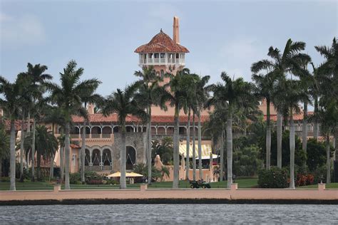 Mar-a-Lago resort intruder also had a device to detect hidden cameras ...