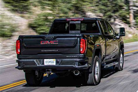 2020 Gmc Sierra Hd Vs 2020 Chevrolet Silverado Hd What S The Difference Autotrader