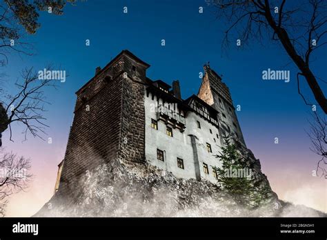 Museo Del Castillo De Bran El Castillo De Dr Cula Cerca De Brasov