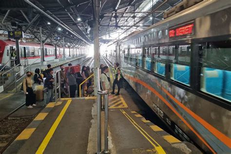 Puncak Arus Balik 23 754 Penumpang Naik Dari Stasiun Daop 6 Yogyakarta