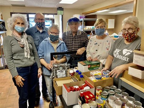 You get a helping hand at the Roseau Area Food Shelf - Roseau Times-Region