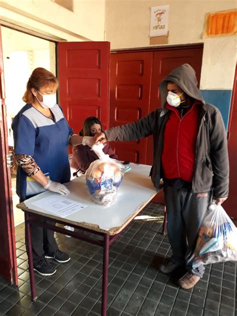 Liceo Las Araucarias Entrega De Canastas Junaeb