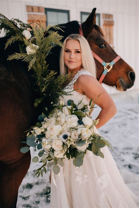 Snowy Styled Shoot - Tobacco Barn Farm