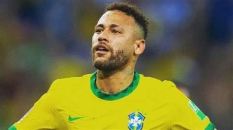 Sem Jogar Neymar Investe Em Morena E Leva Affair Ao Catar Famosos