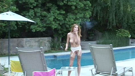Jamie Lynns Short Nude Smoke By The Pool Bob S Videos Nylon And Smoke Store Clips Sale