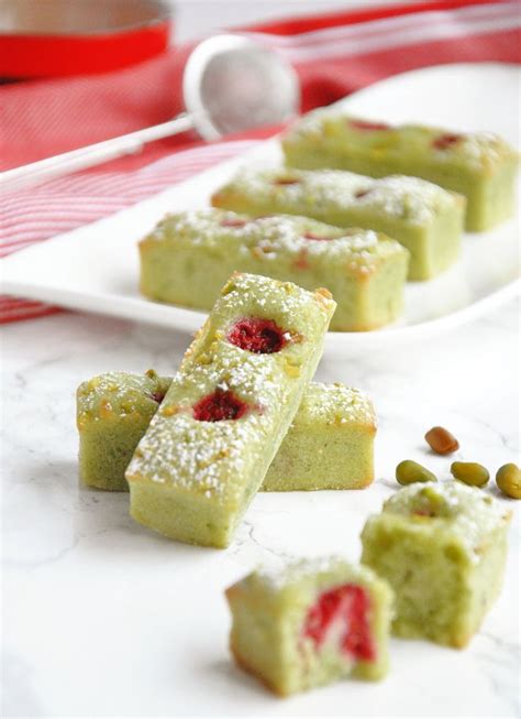 Financiers Pistache Framboise Les D Gustations Dangereuses Cake