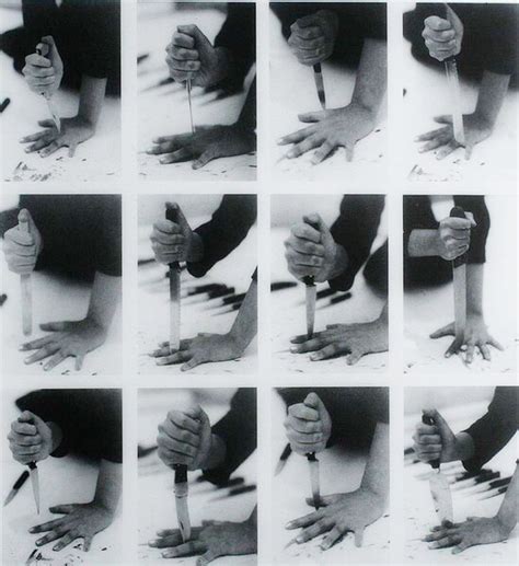 Marina Abramovic Rhythm 0 7