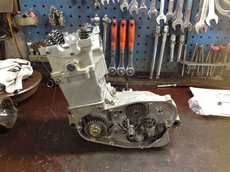 Swedish Fireballs Husqvarna TC 610 Engine Rebuild