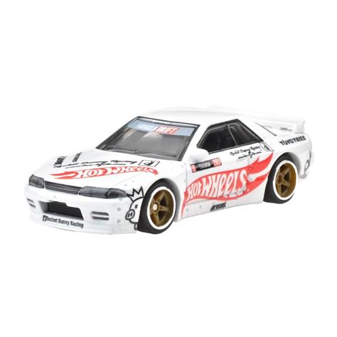Hot Wheels Premium Car Culture Modern Classics Nissan Skyline Gt R R Pandem