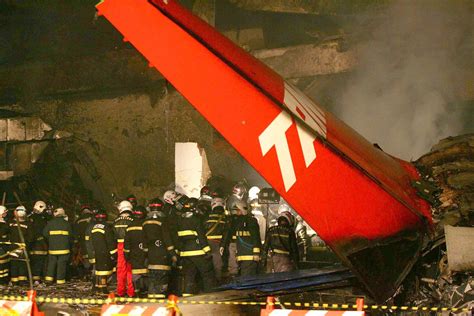 Relembre as maiores tragédias aéreas envolvendo o Brasil CNN Brasil