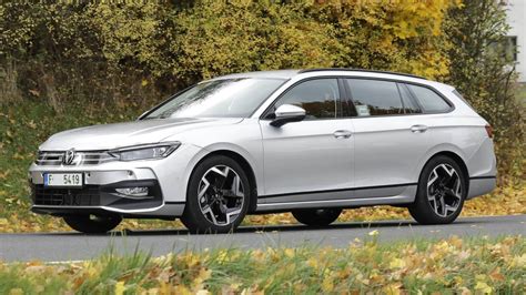 2023 Volkswagen Passat spied - Automotive Daily