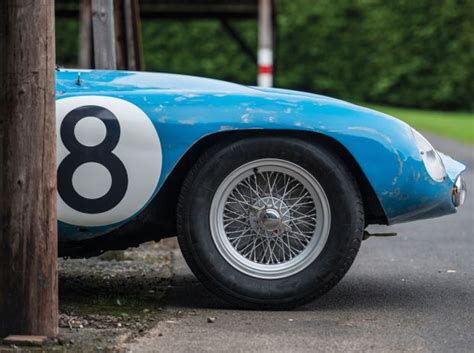 30 Stunning Shots Of A 1955 Ferrari 500 Mondial That Got Better With