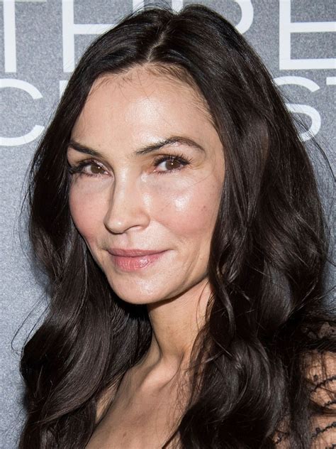 Famke Janssen Chanel