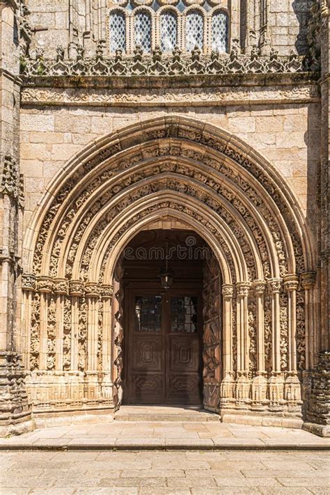 Porta Do Sue Lamego Uma Das Igrejas Mais Antigas De Portugal Imagem De