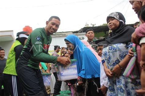 Bakti Sosial Rangkaian Hut Ke Tni Antara Foto