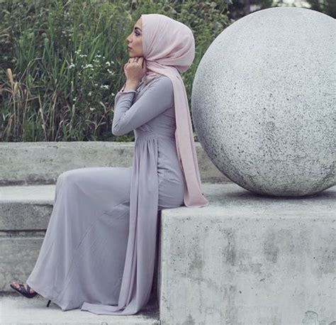 Pinterest Eighthhorcruxx Abaya And Pale Pink Hijab Siramwrap