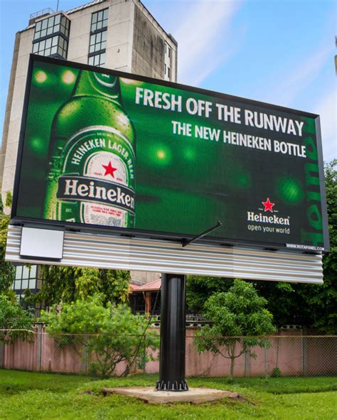 Outdoor LED screens - Rotapanel 