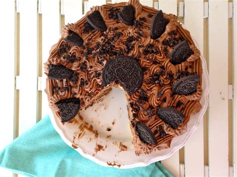 Dupla Oreos csokitorta – egyszerűbb, mint gondolnád | Sütit akarok!