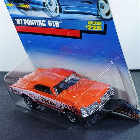 Hot Wheels Pontiac Gto Mattel Wheels Collectible Model Car Miniature Gift Item For Car
