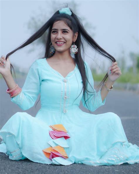 10 Hot Sexy Anju Mor Bikini Pics