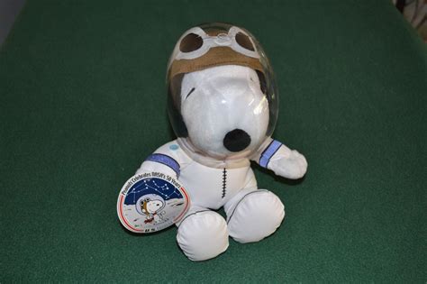 Snoopy Peanuts Astronaut Snoopy Plush Dolls Hallmark Nasa