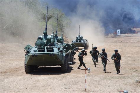 La Burla Los Mejores O Peores Momentos De Ejercicio Militar Zamora