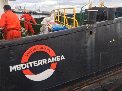 Mediterranea L Unica Nave In Mare Rimasta A Salvare Le Vite Dei Migranti