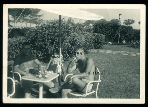 Junge M Nner Halb Nackt In Badehose Nude Gay Er Foto X Cm Eur Picclick De