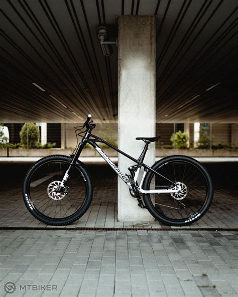 Mondraker Foxy 2022 Vel L Horské celoodpružené bicykle MTBIKER bazár