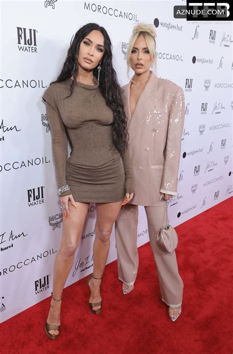 Megan Fox Sexy Seen Showing Off Her Hot Legs At The Annual Fashion Los