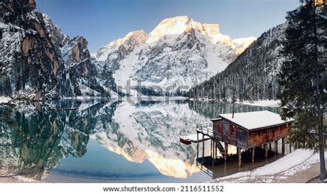 10,377,464 Lago Di Braies Winter Images, Stock Photos, 3D objects ...