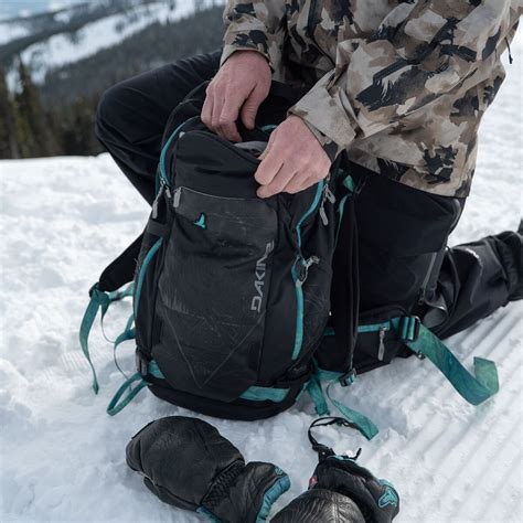 DAKINE Team Poacher 32L Pack Ski