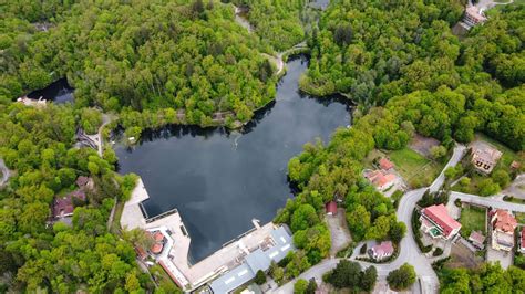 Unic în Europa Marea Moartă din Ardeal Lacul din unic în lume în