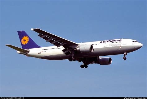 D Aiar Lufthansa Airbus A B Photo By Marco Dotti Id