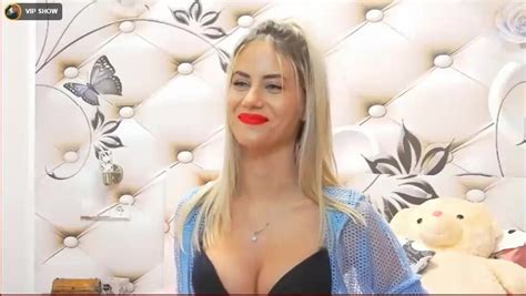 Alice Guilbert Romanian Vipshow LiveJasmin Fake Tits